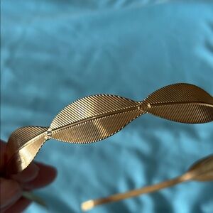 Fashion metalGold Leaf Hair band nwot